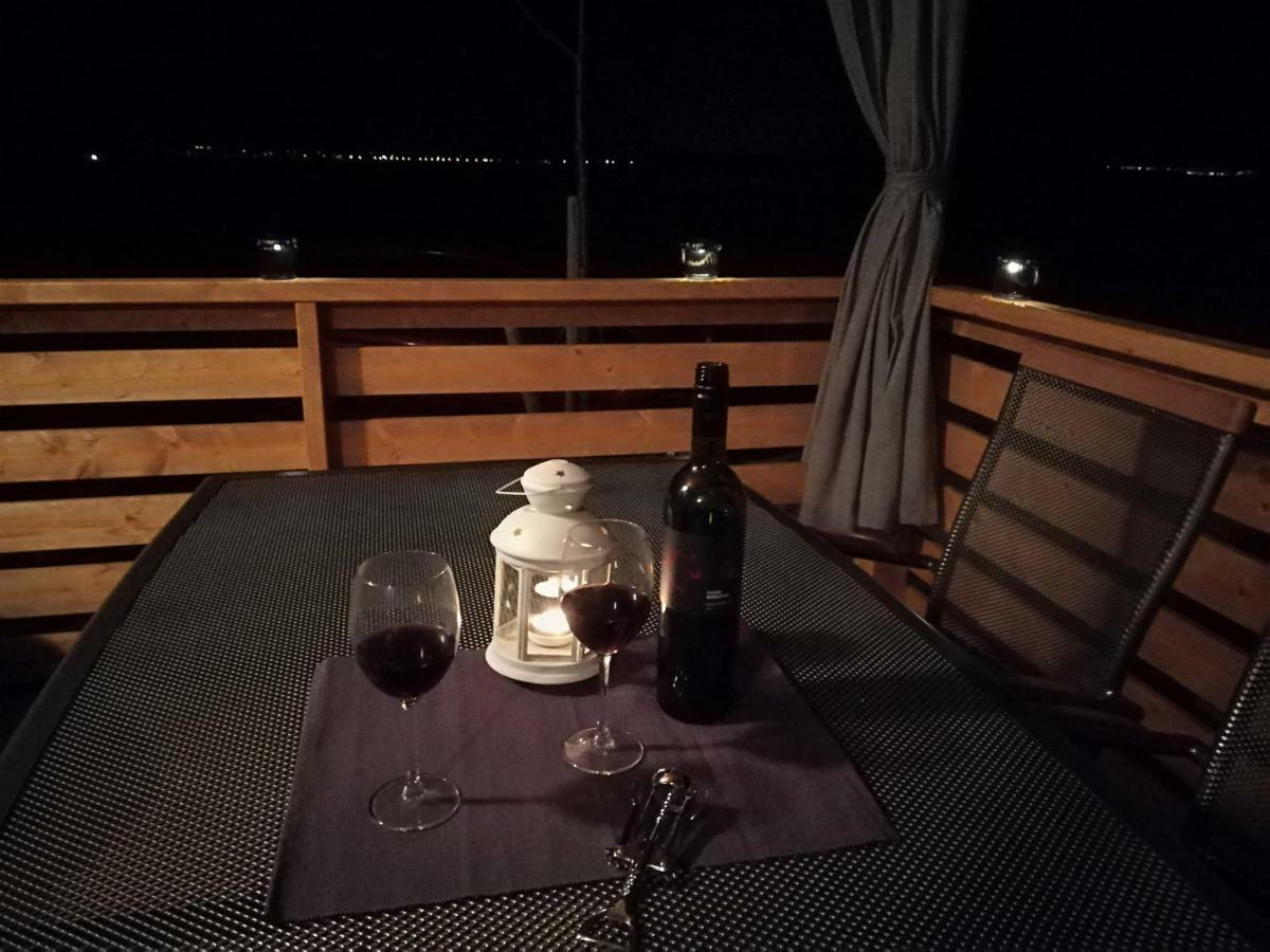 Holiday Home Happiness Привлака Екстериор снимка