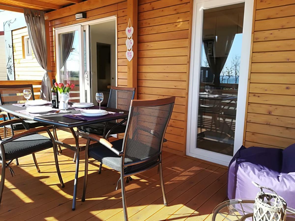 Holiday Home Happiness Привлака Екстериор снимка